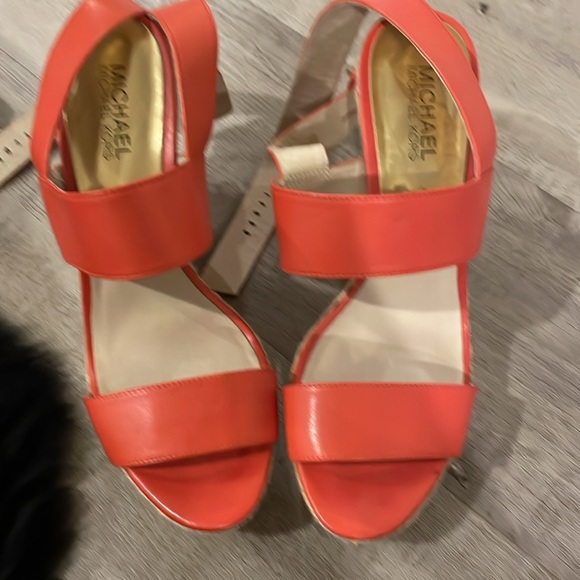 Tangerine leather Michael Michael Kors wedges - Picture 7 of 7